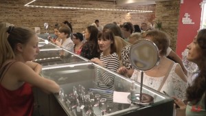 Завод «Шарм» открыл магазин по продаже ювелирных изделий в Харькове