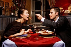 Романтический ужин: руководство для женщины