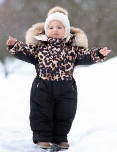 Подходите к покупке зимней детской одежды с умом